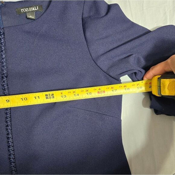 Dress Barn Roz & Ali Crepe Ruffled Bell Sleeve Dress sz 4 Navy Career/Work - Picture 11 of 11